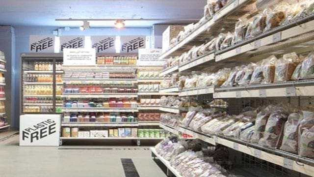 Netherlands opens the “world’s first” plastic-free supermarket