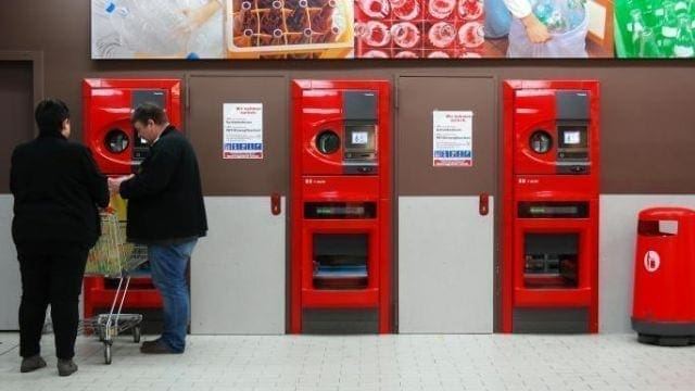 Tesco begins trial for reverse vending machines to reduce plastic wastes