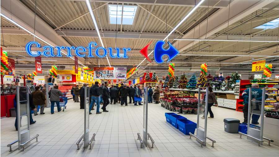 Carrefour applies blockchain technology for a traceable milk supply chain