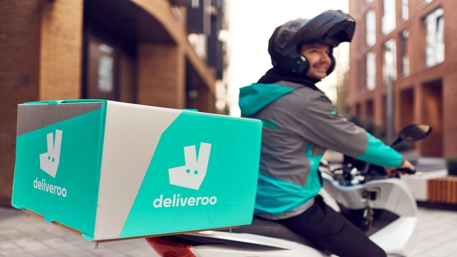 Online meal delivery service Deliveroo achieves US$7B valuation following successful series H funding round