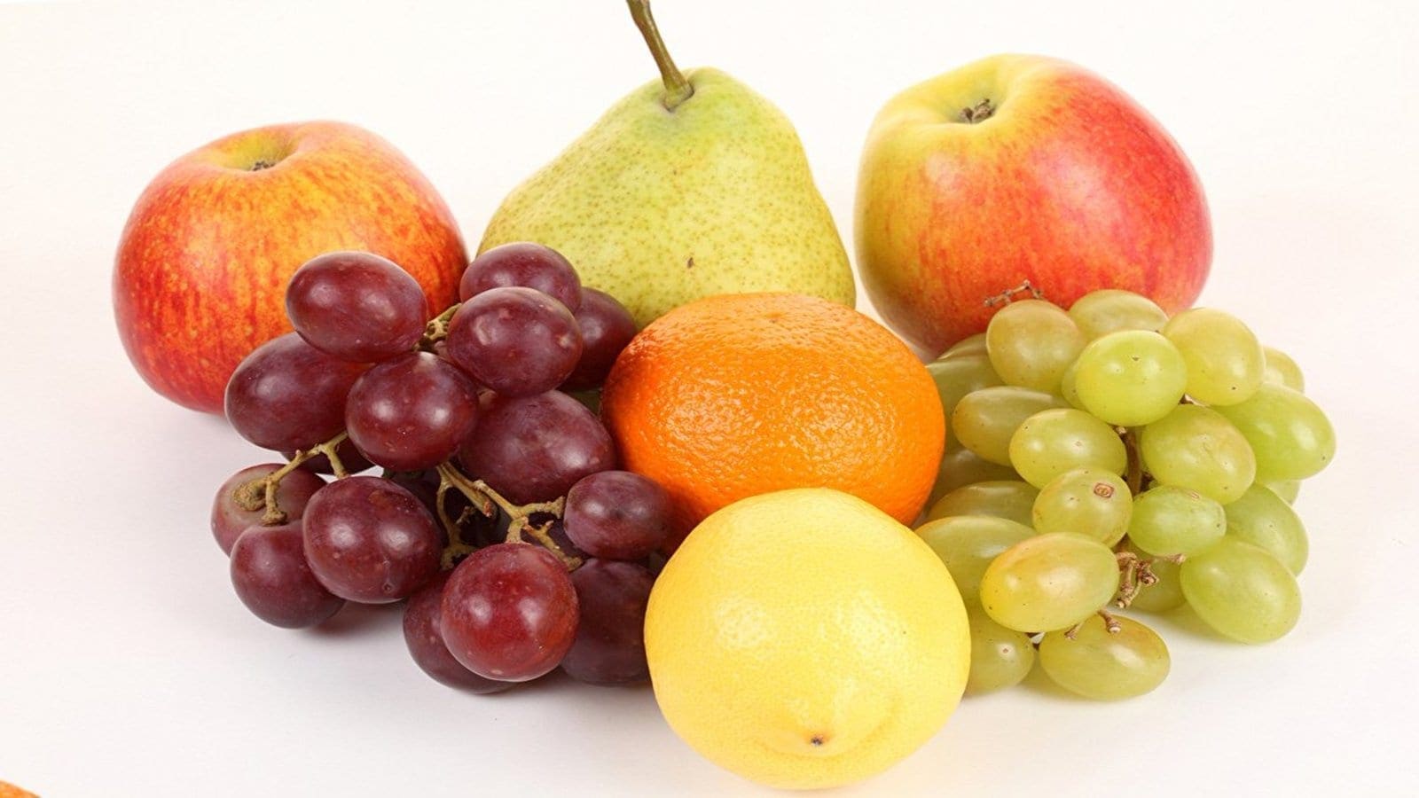South Africa’s deciduous fruit sector taps lucrative export market following bumper harvest