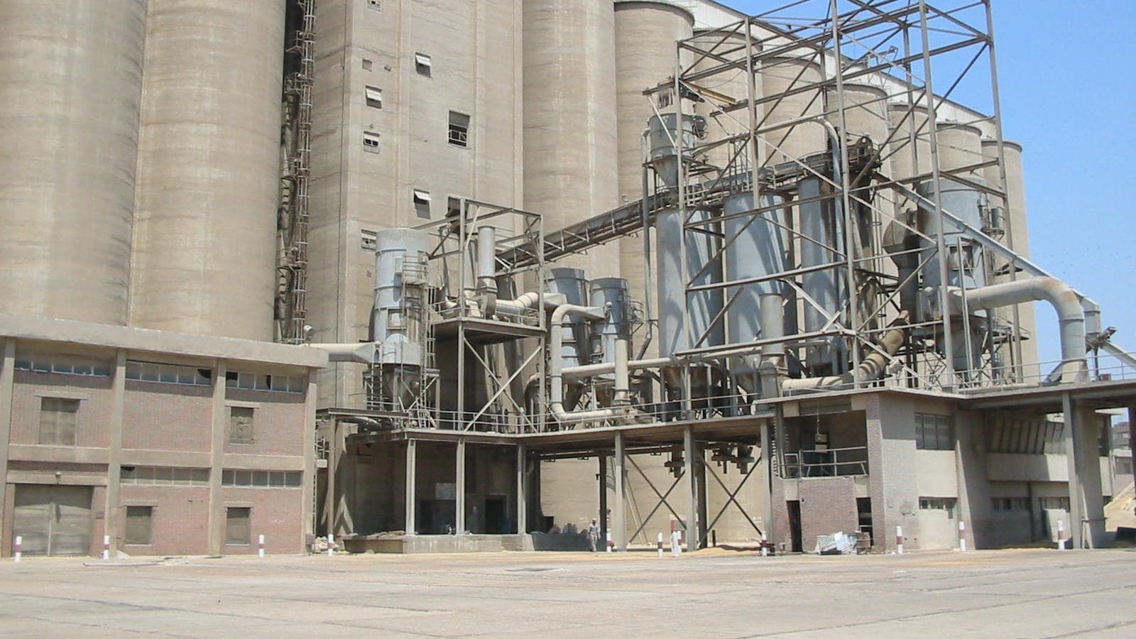 Egypt to build US$33m silo to boost grain storage by 100,000 tonnes