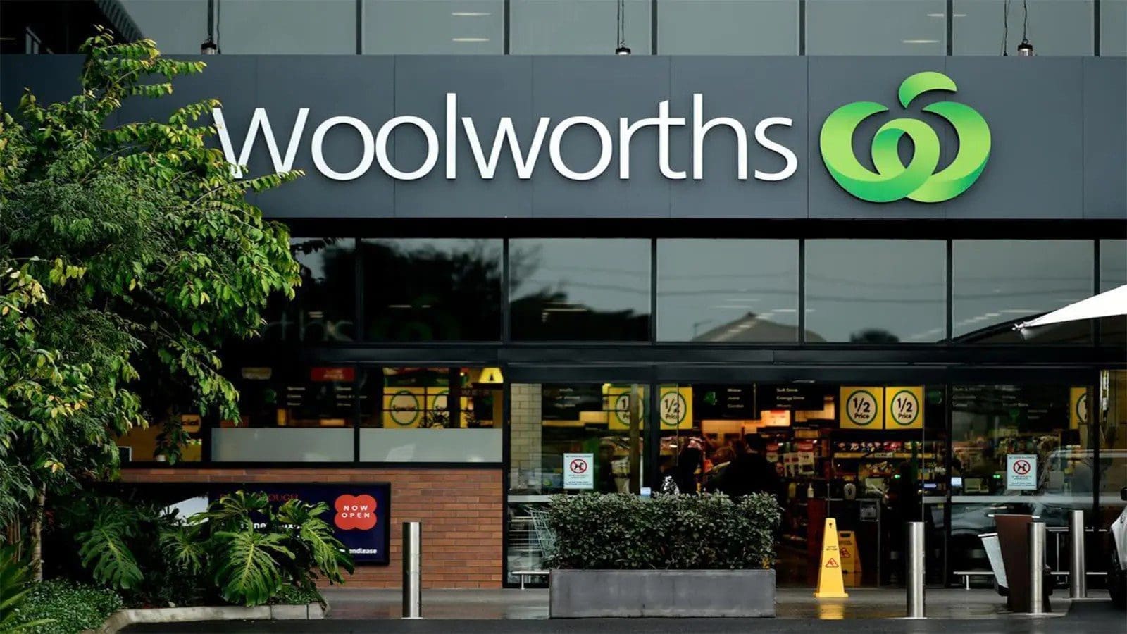 Woolworths partners with Standard Bank to link interest earned on deposits with ESG targets