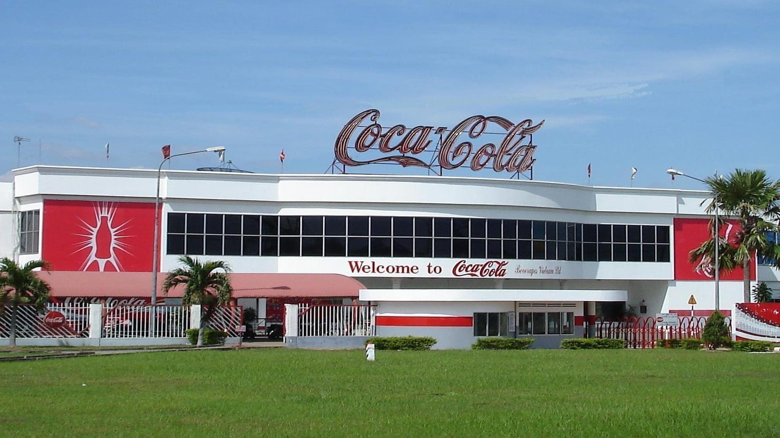 The Coca-Cola Company records 6% growth in net revenue for FY 2023 