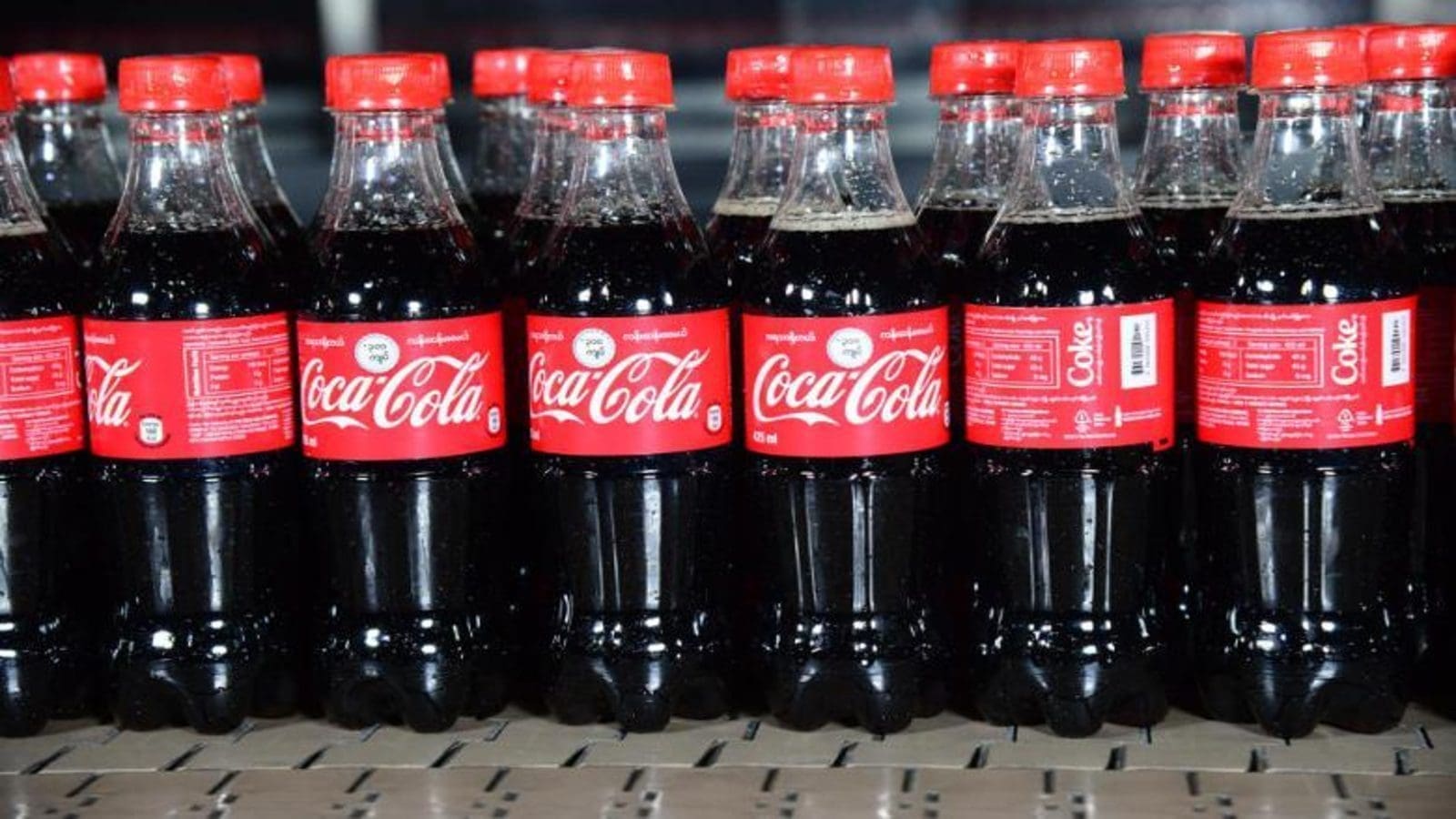 Coca-Cola HBC Bulgaria lightens plastic packaging to reduce carbon emissions