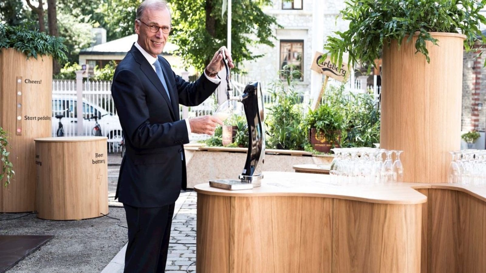 Carlsberg’s CEO Cees ’t Hart to retire in Q3 2023