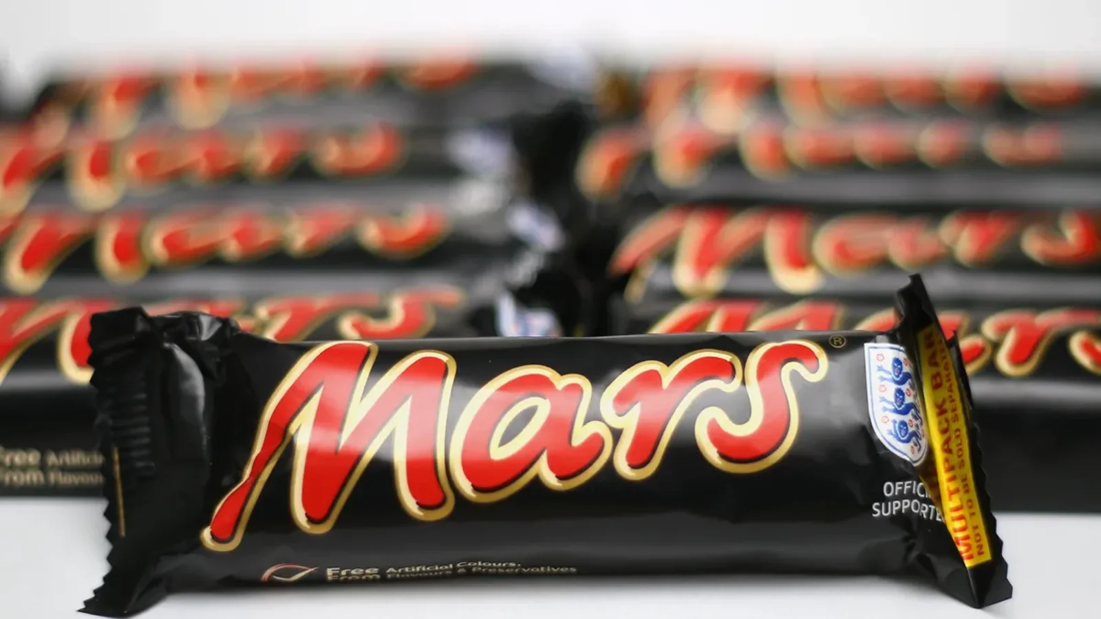 Mars Wrigley UK to switch chocolate bars to recyclable paper packaging